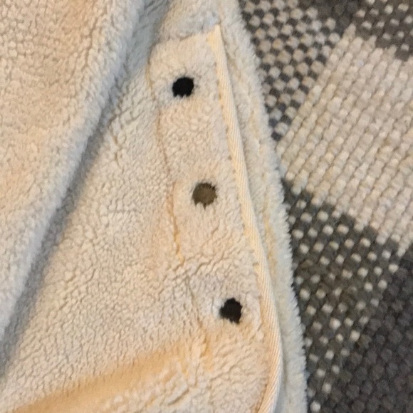 Chaps Fleece Pullover - Picture 6 of 7